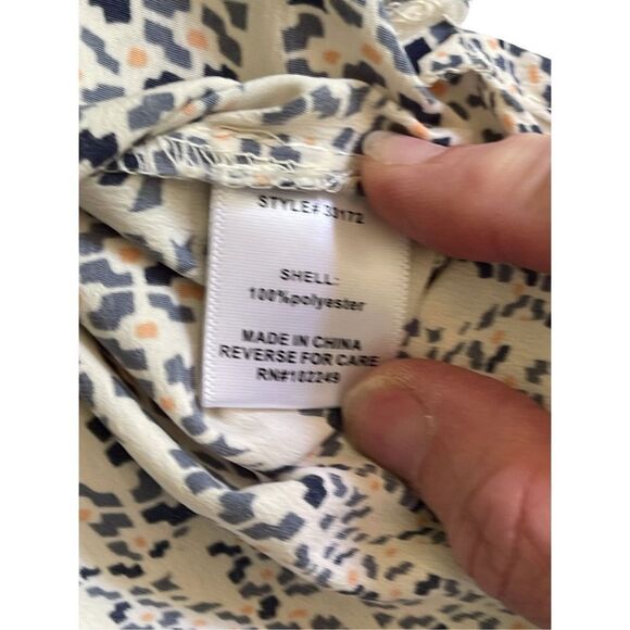 Skies Are Blue Womens Cream Geometric 3/4 Balloon Sleeve V Neck Top Blouse Small - Picture 4 of 4